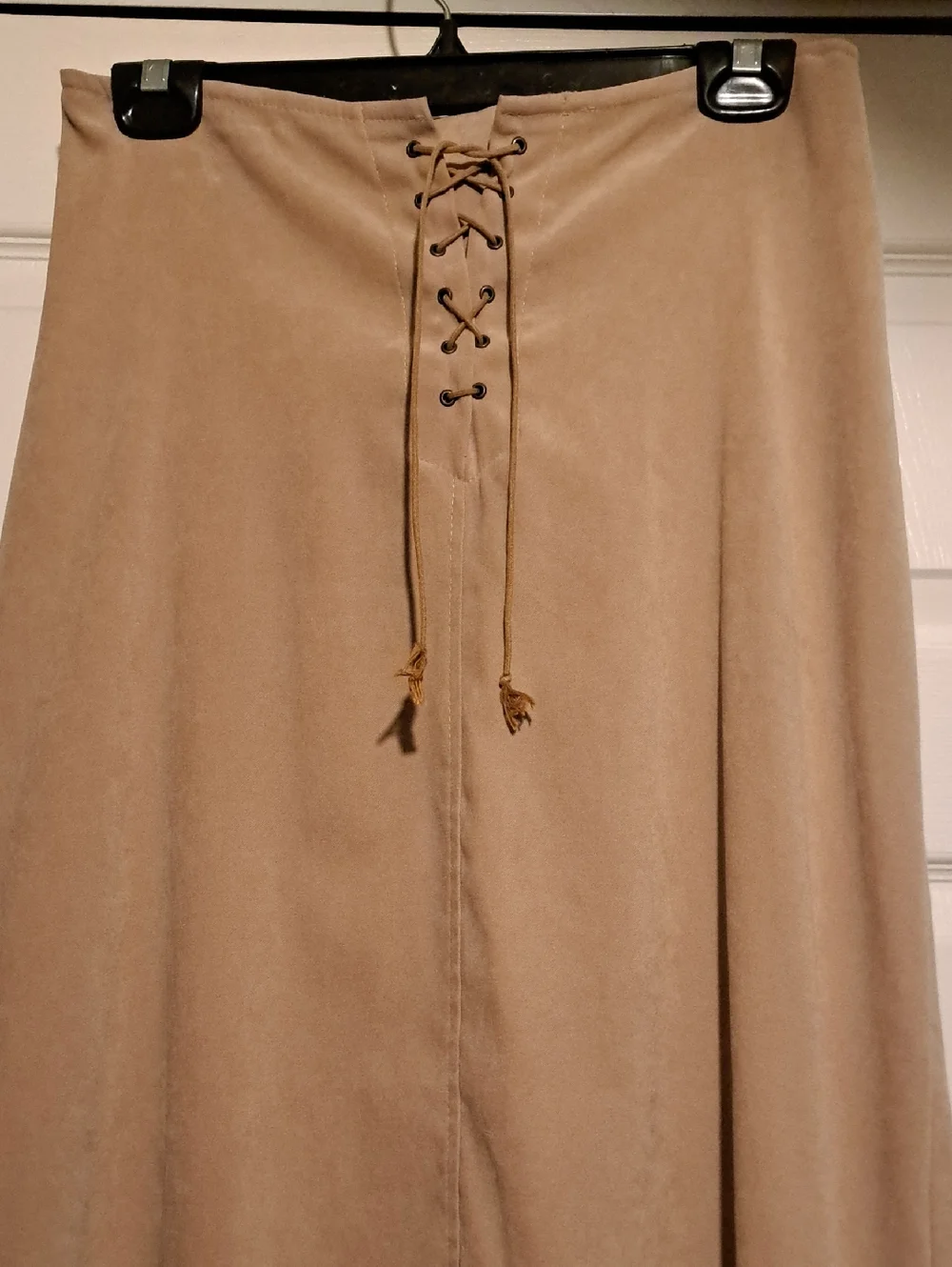 Garage-Beige Lace-Up Maxi Ladies Skirt Style with a Crop or Tee 4Unique hot Look - Picture 4 of 5
